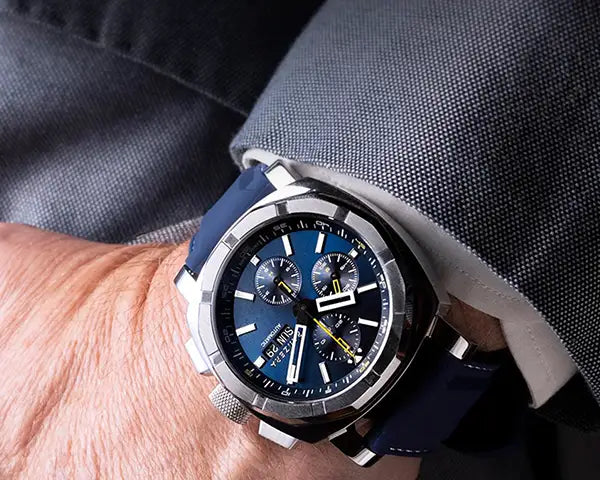 ENSAMBLADOS A MANO EN SUIZA